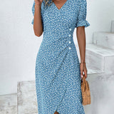Robe à imprimé floral avec manches courtes et bouton