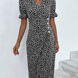 Robe à imprimé floral avec manches courtes et bouton