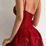 Robe sexy en dentelle de couleur unie à bretelles