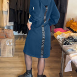 Robe à capuche unie avec poches
