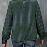 Blouse au style et imprimés vintage