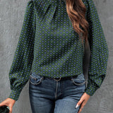 Blouse au style et imprimés vintage