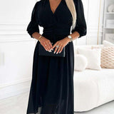 Robe à col en V de couleur unie à la taille