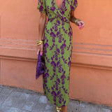Robe midi imprimé floral à col V