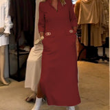 Robe fendue à manches 3/4 de couleur unie