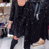Robe En Velours Pailletée Avec Décolleté Large