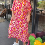 Robe à imprimé mode avec demi-manche