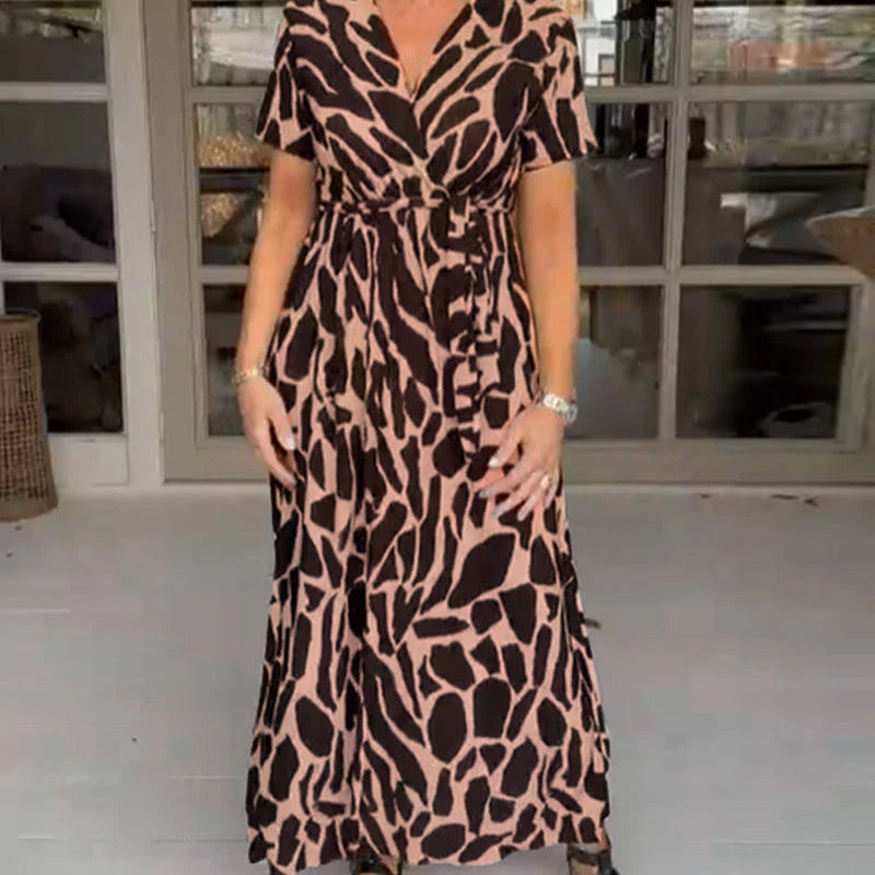 Robe à manches courtes avec col en V