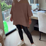 Pull Avec Caractéristiques Col V, Boutonné Et Asymétrique