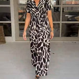 Robe à manches courtes avec col en V