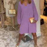 Robe col en V à manches lanternes de couleur unie