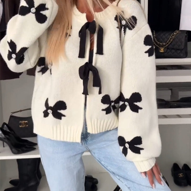 Cardigan à lacets avec perles et nœud