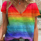 T-shirt décontracté à col en V et imprimé arc-en-ciel