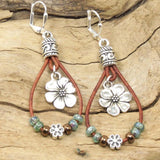 Boucles d'oreilles simples en cuir boho avec fleur en corde