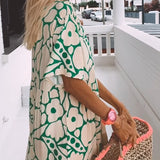 Robe ample imprimée à col en V