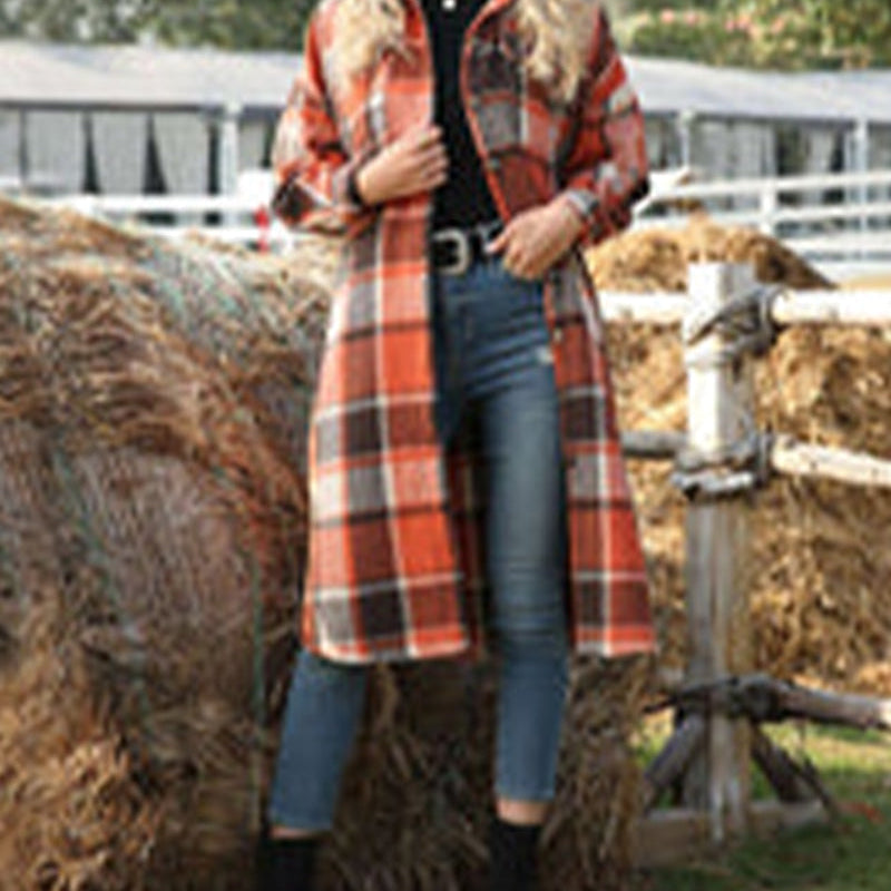 Manteau à carreaux avec boutons à revers