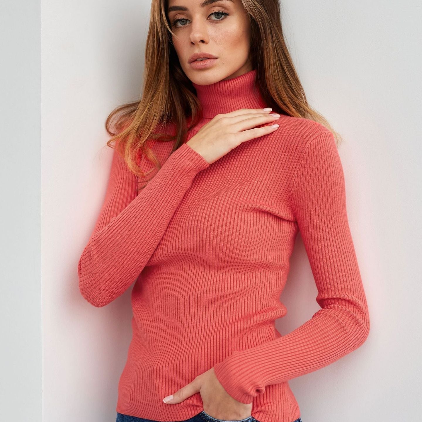 Solene | Pull col roulé classique pour femme