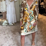 Robe décontractée à col en V et imprimé rétro