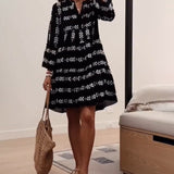 Robe courte élégante à imprimé tendance