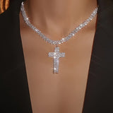 Pendentif croix en diamant étincelant