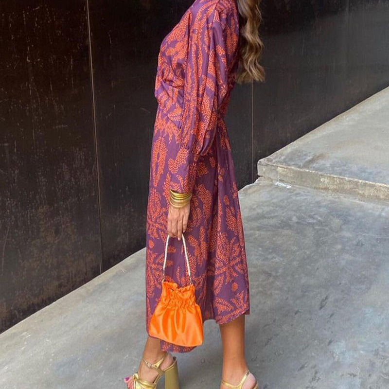 Robe élégante à manches longues et col en V imprimé vintage