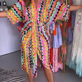 Robe avec col en V et demi-manche