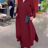 Robe longue ample avec revers et fente latérale
