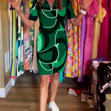 Robe imprimée droite à col en V