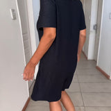 Robe torsadée à manches courtes et col V