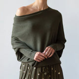 VÊtement Maille Asymétrique Drappé Et Innovant