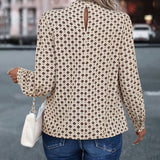 Blouse au style et imprimés vintage