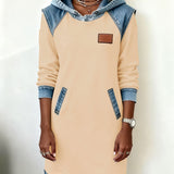 Robe À Capuche Avec Empiècements Contrastés