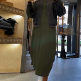 Robe unie à col rond, manches longues et poche