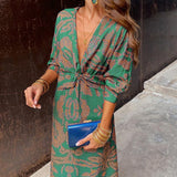 Robe élégante à manches longues et col en V imprimé vintage