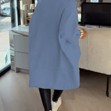 Pull Avec Caractéristiques Col V, Boutonné Et Asymétrique