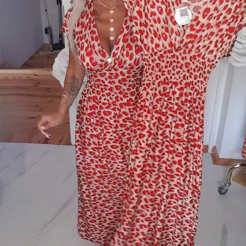 Robe élégante à imprimé léopard et col en V