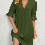 Robe à manches mi-longues froncées de couleur unie à col en V