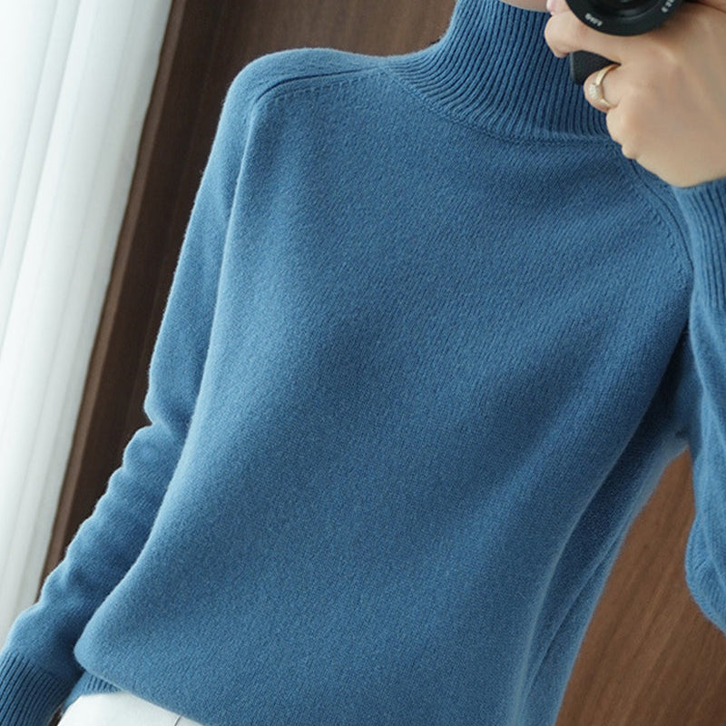 Pull simple à manches longues et col haut de couleur unie
