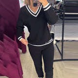 Costume décontracté à rayures contrastées et col en V