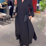 Robe longue ample avec revers et fente latérale