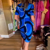 Robe imprimée droite à col en V