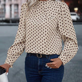 Blouse au style et imprimés vintage