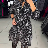 Robe découpée imprimée élégante