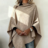 Pull Avec Style Cape, Allure Moderne Et Coupe Asymétrique