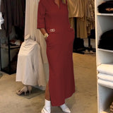 Robe fendue à manches 3/4 de couleur unie