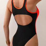 Maillot de bain une pièce tendance aux couleurs contrastées