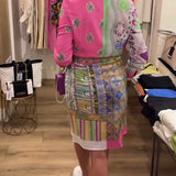 Robe colorée fendue à revers