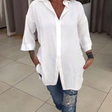Chemise boutonnée de couleur unie à revers