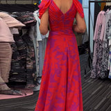 Robe imprimée fendue plissée