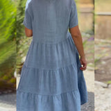 Robe en coton lin avec col en V de couleur unie